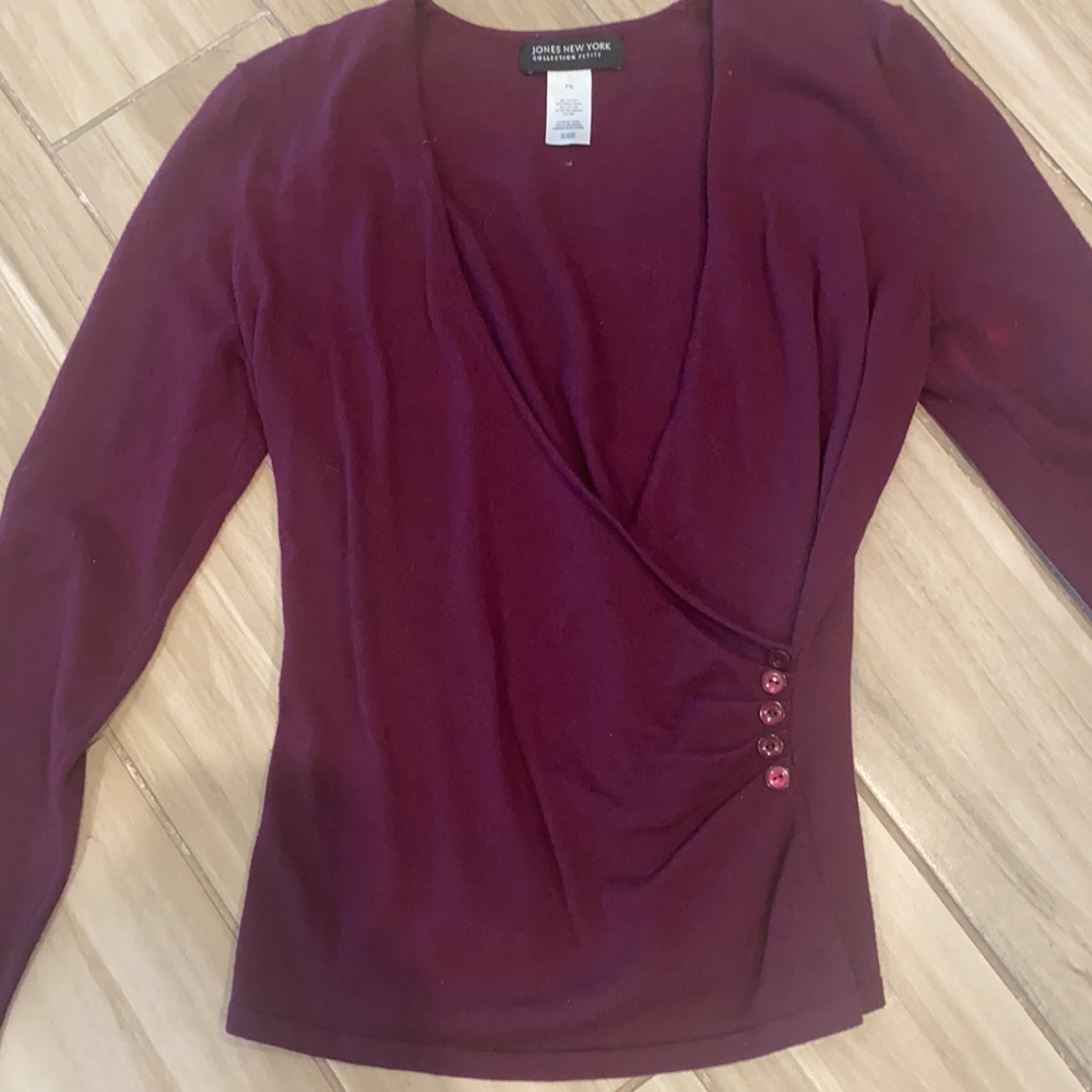 Jones New York wrap long sleeve, size petite small